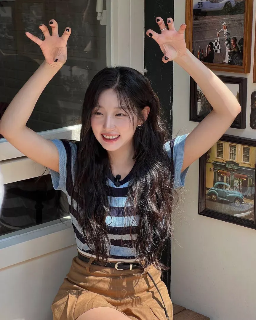 Jeong Yein 