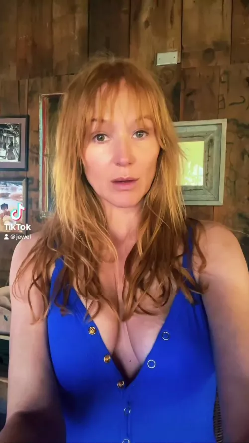 Jewel Kilcher