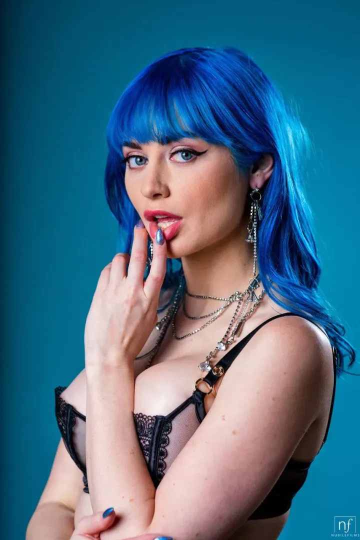 Jewelz Blu