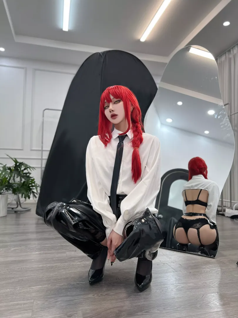 JiChoi as Makima