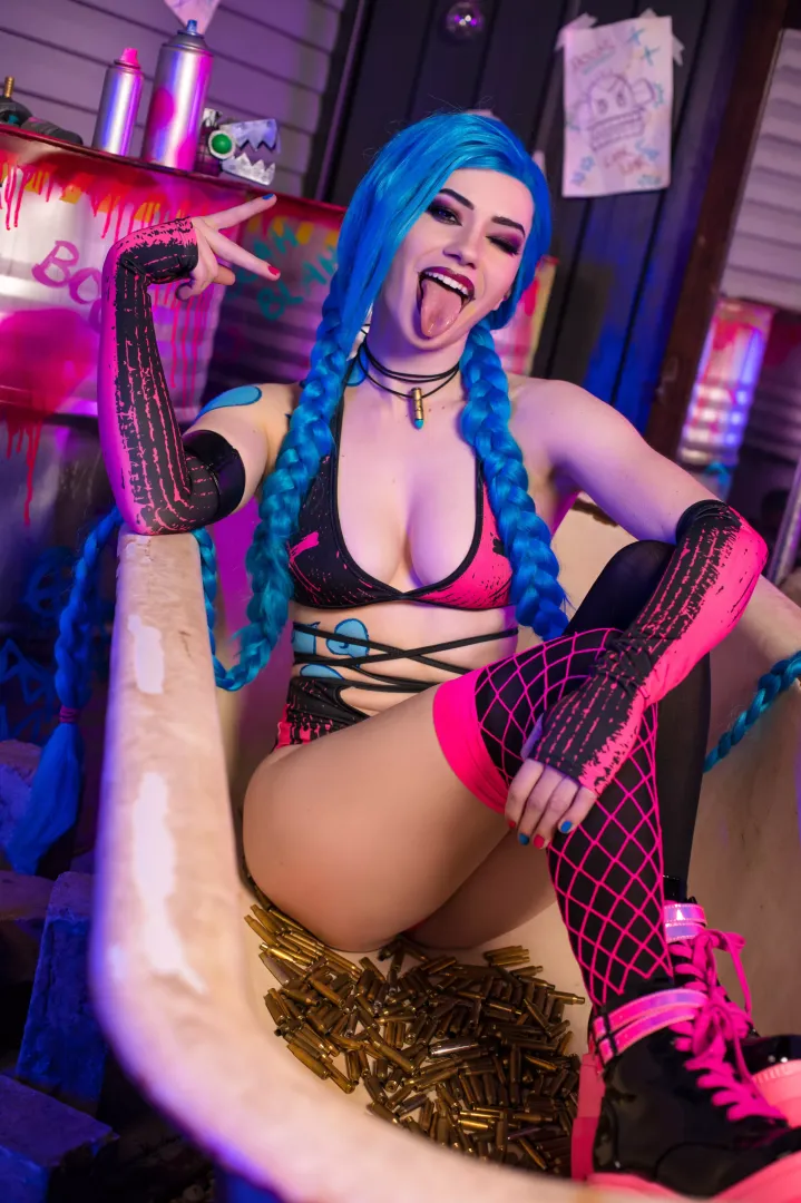 Jinx (League of Legends) by Nichameleon
