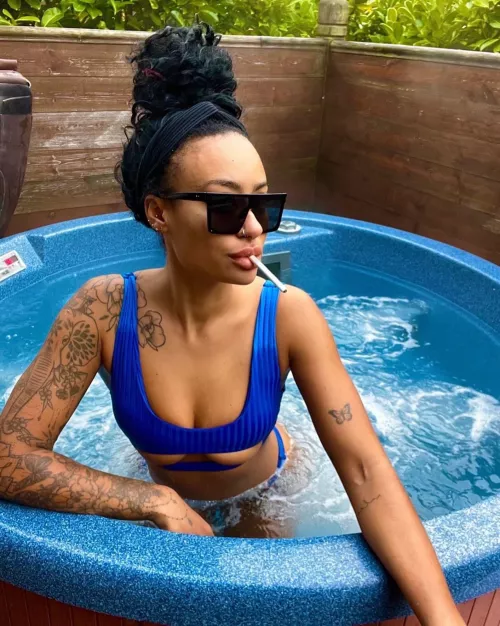 Join me for a hot tub smoke?