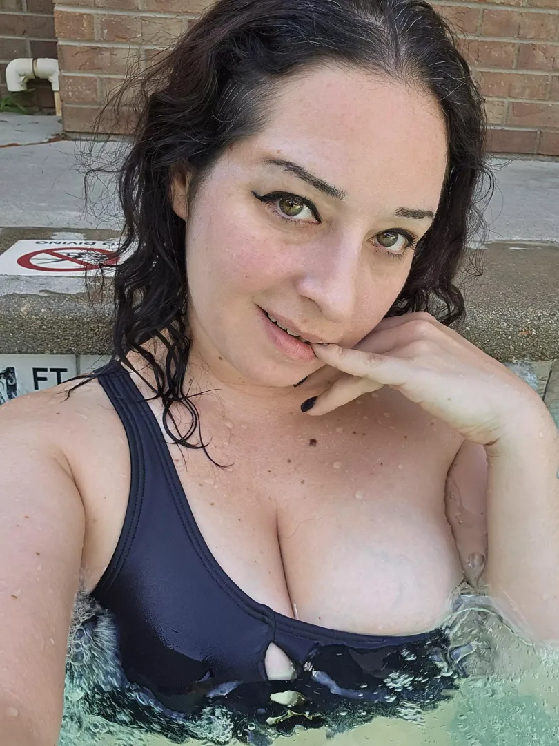 Join mommy in the hot tub 