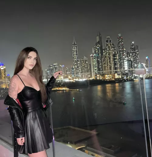 judging by that black suit, would I look good in latex?
