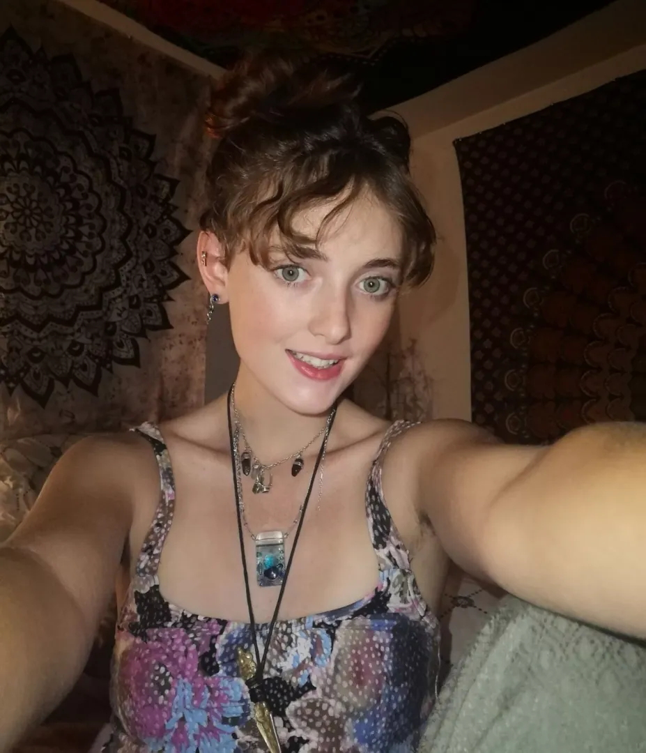 Just a face of a girl happyy about her life F18 (IUTR)
