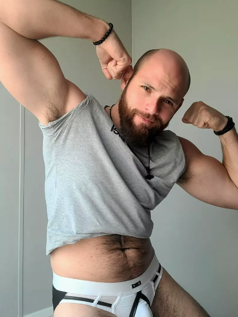 Just a flexing Daddy.[30]