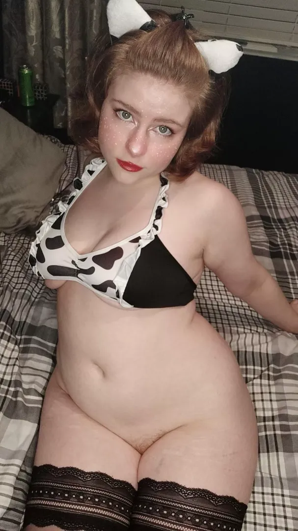 Just a lil 4'11 sized moo doll 💜