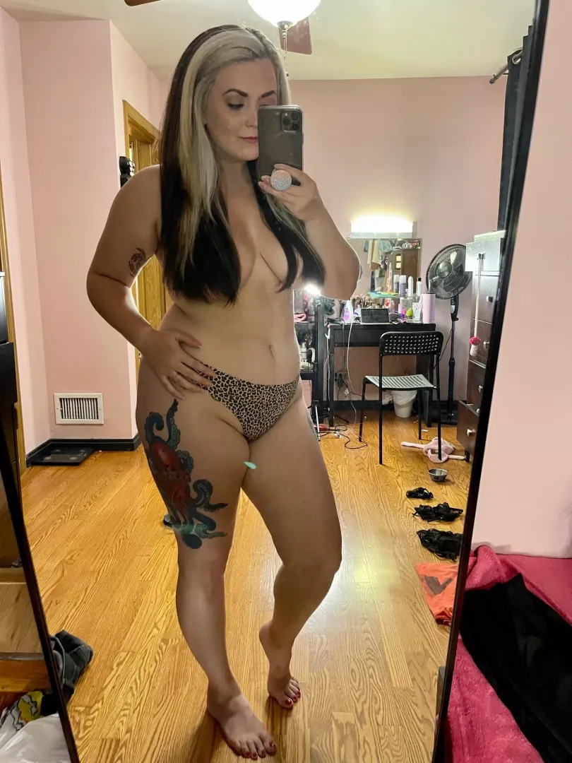 Just a mirror sel(f)ie