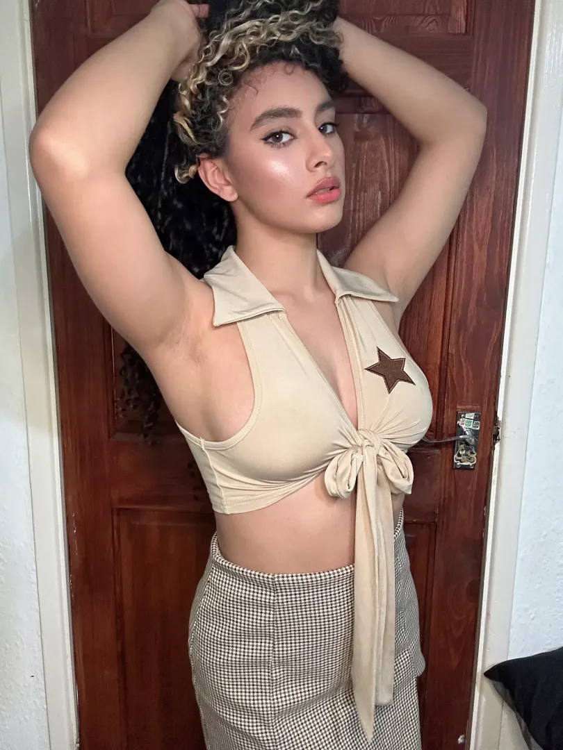 Just a normal pic but I thought you would like it🤭
