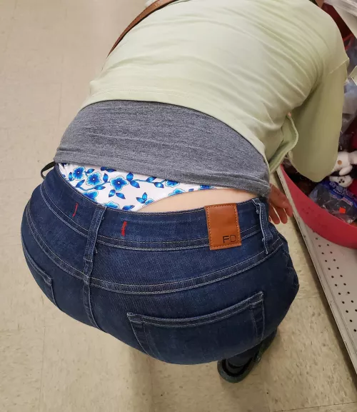 Just a peek while out shopping