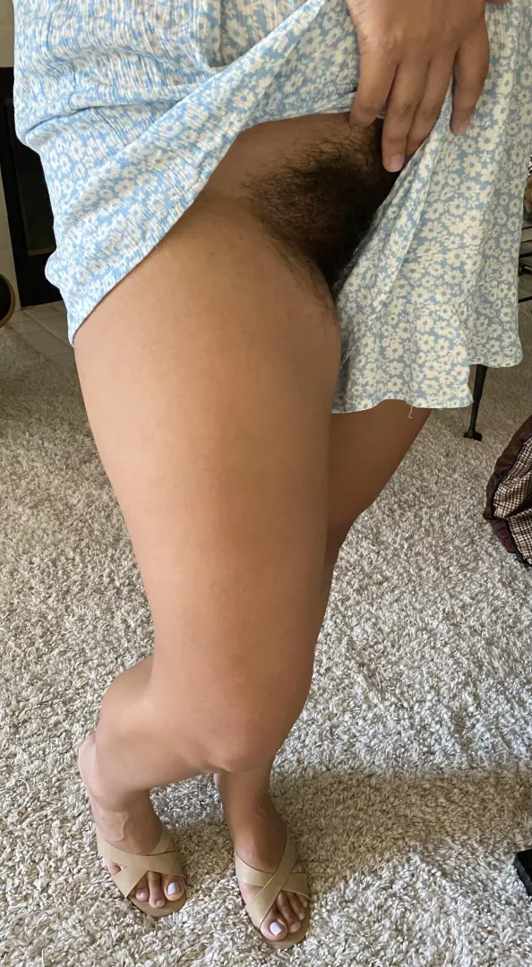 Just a peek 🫣 😽