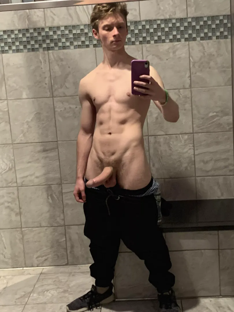 Just a post gym selfie