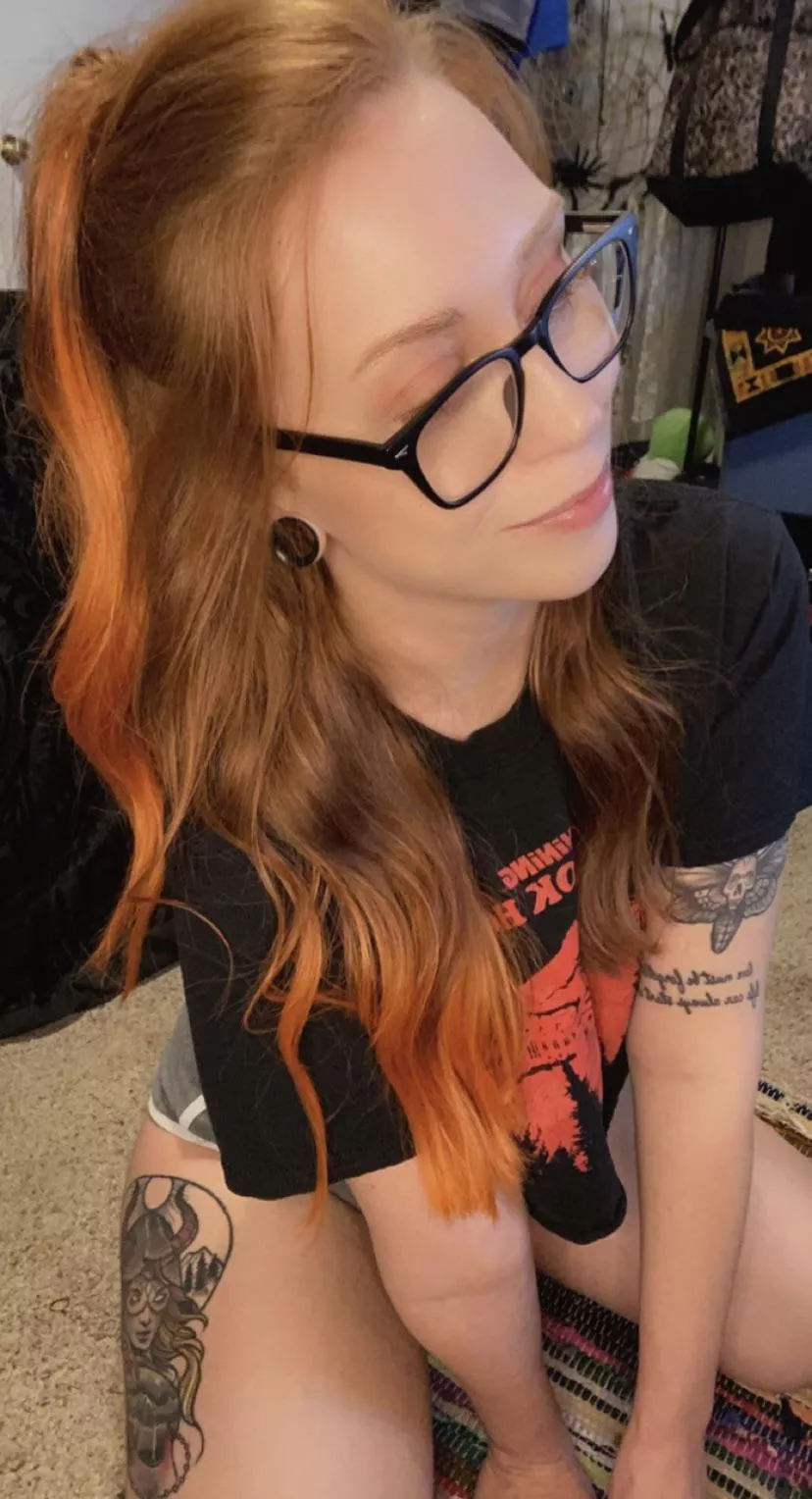 just a reminder to check on your friends 🖤