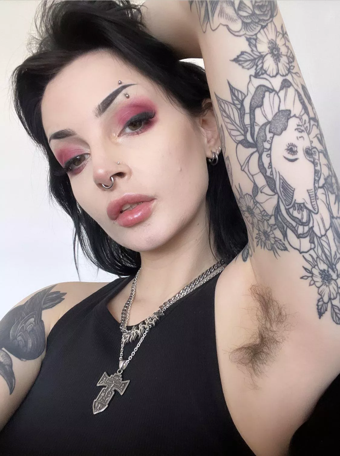 Just a selfie, but thought this sub would enjoy...<3