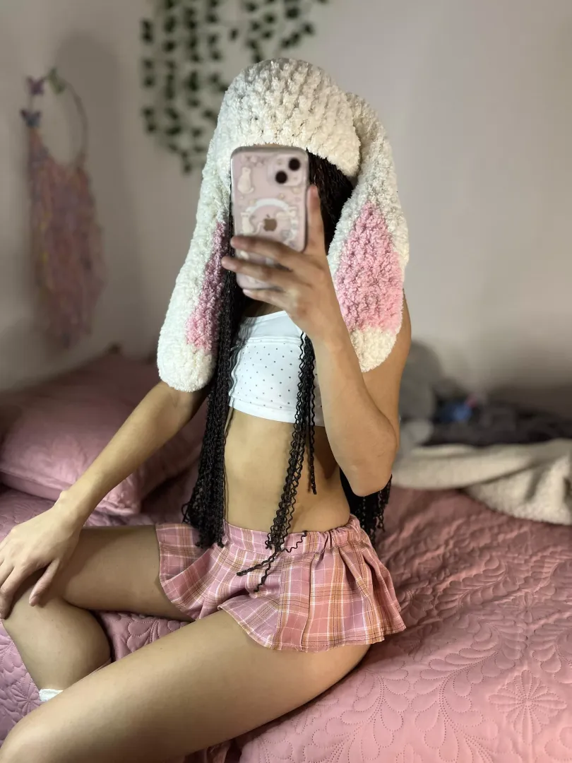 just came from school, such a hot day