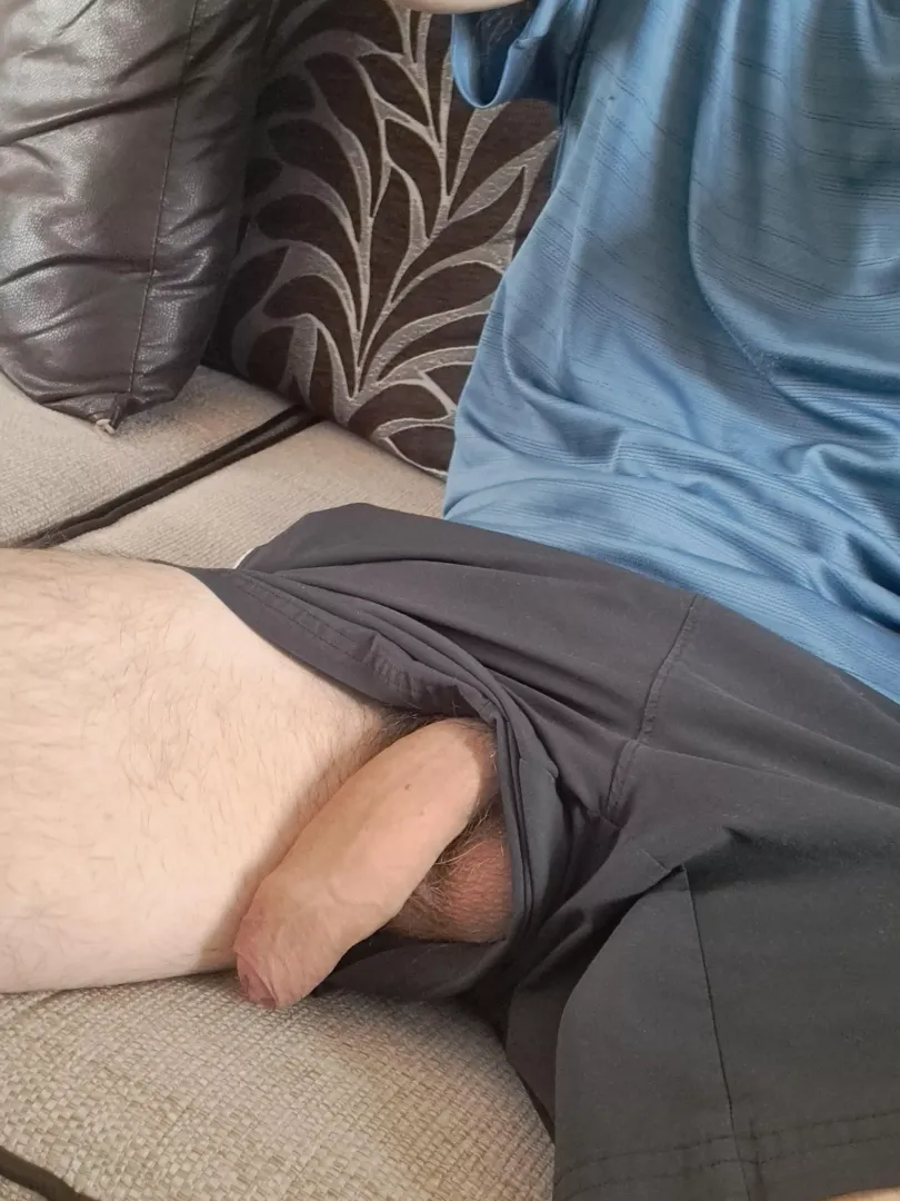 Just chillin'.....