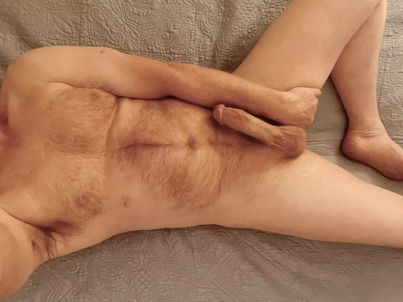 Just chillin…(50)