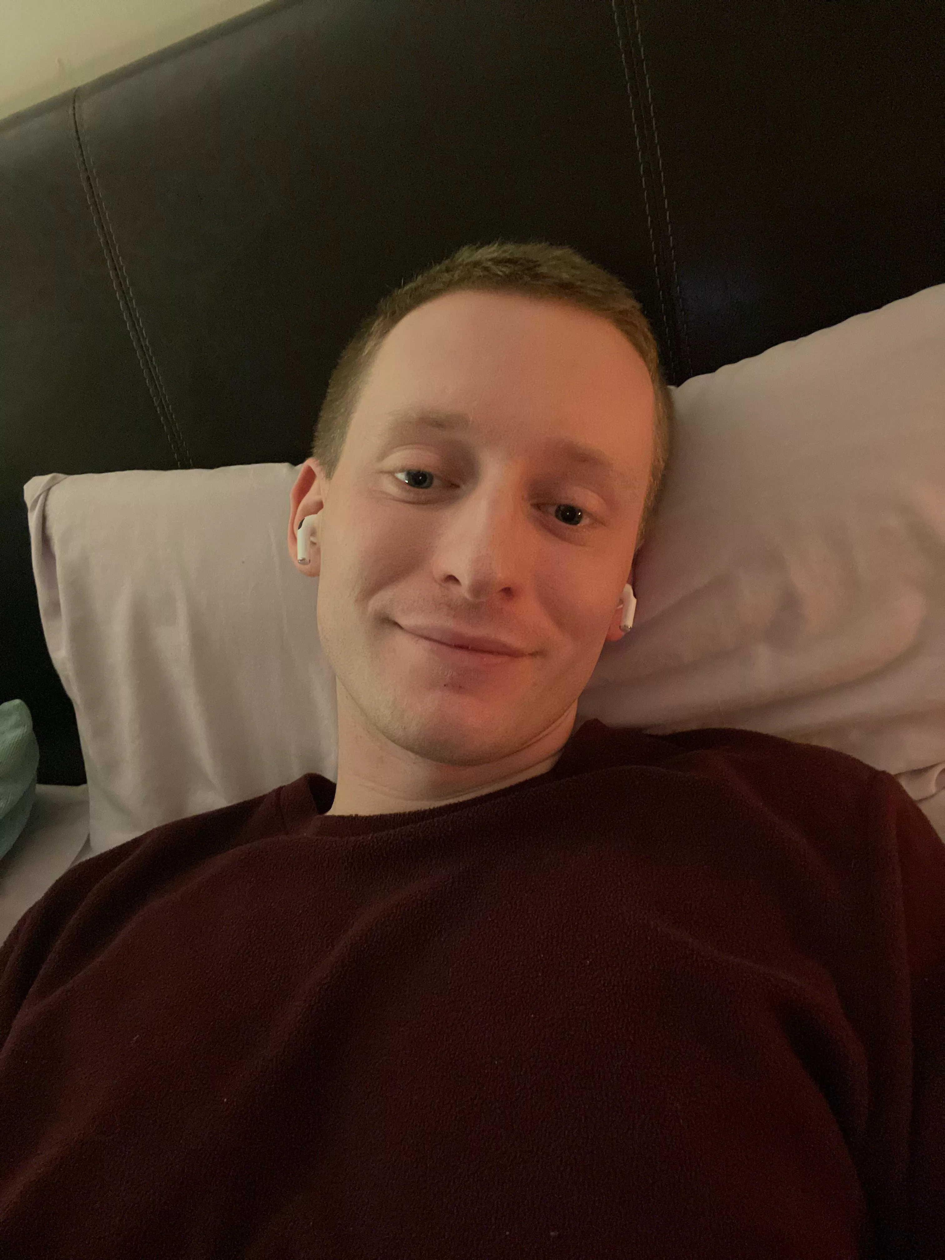 Just chilling at home with my Yankee candles, sensory paradise #actuallyautistic 🕯️🥰🕯️