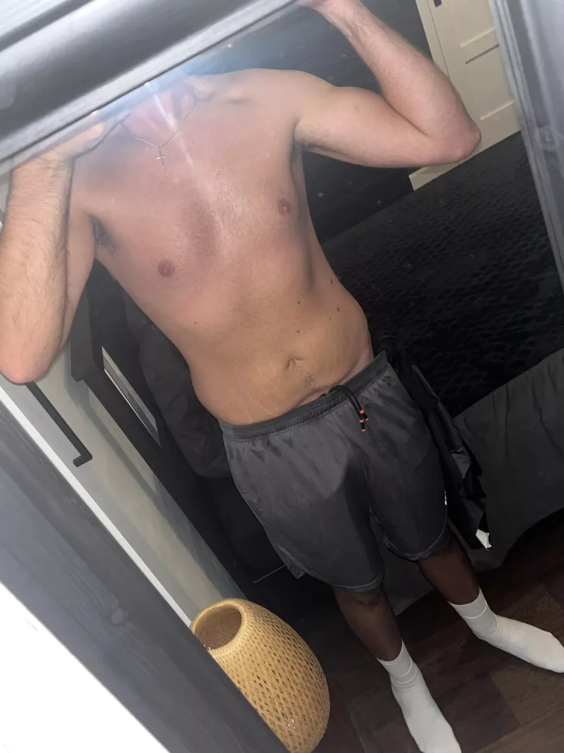 Just finished my workout, sweaty as f*ck