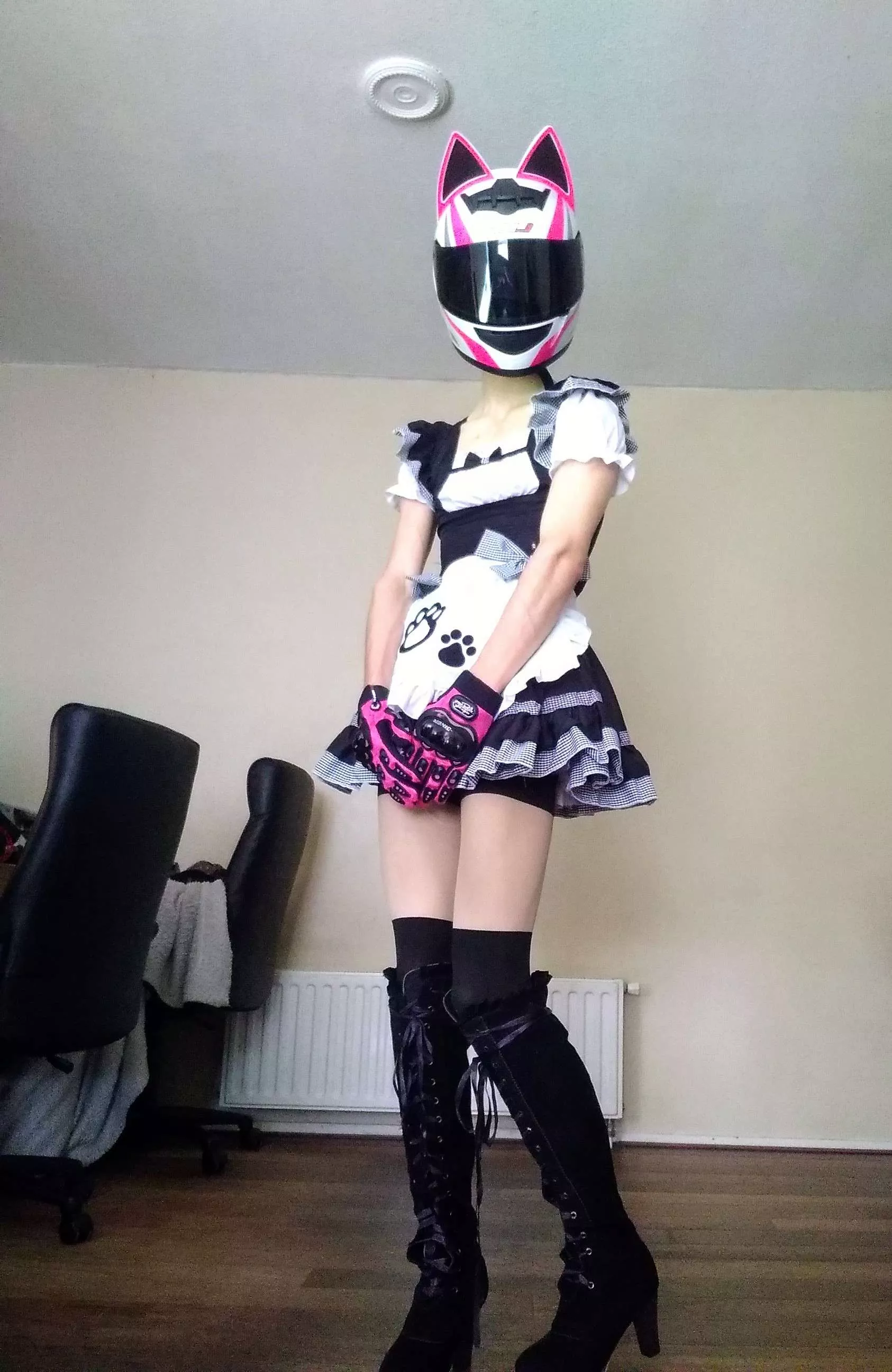Just got an new maid dress, does it look decent?