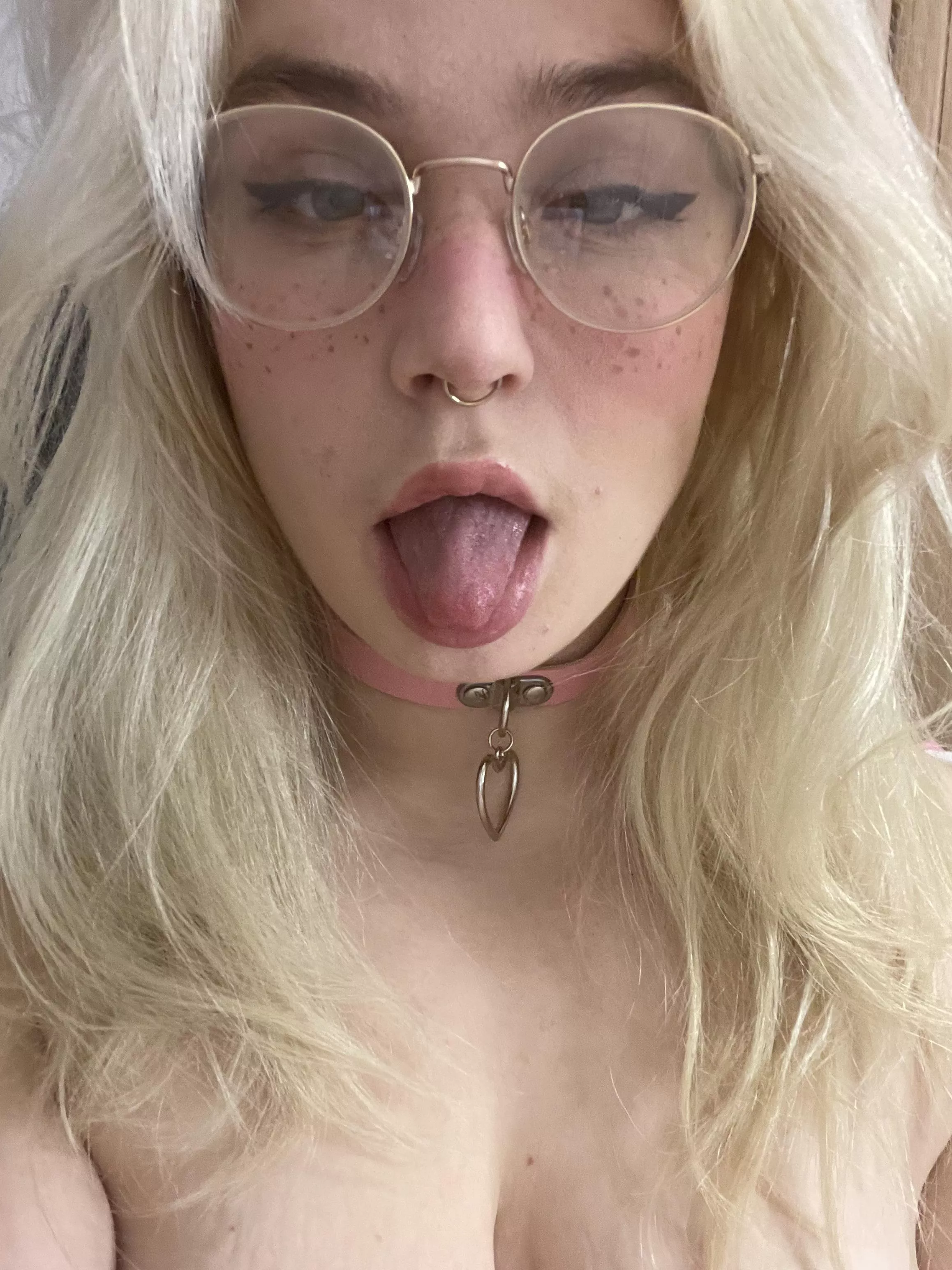 Just got some new glasses 🥰