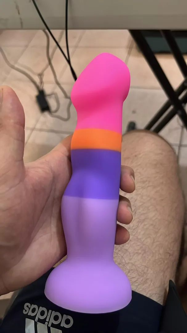 Just got this today and realized is much bigger n thicker than I expected 😂😂😂 im a bit scared of trying it