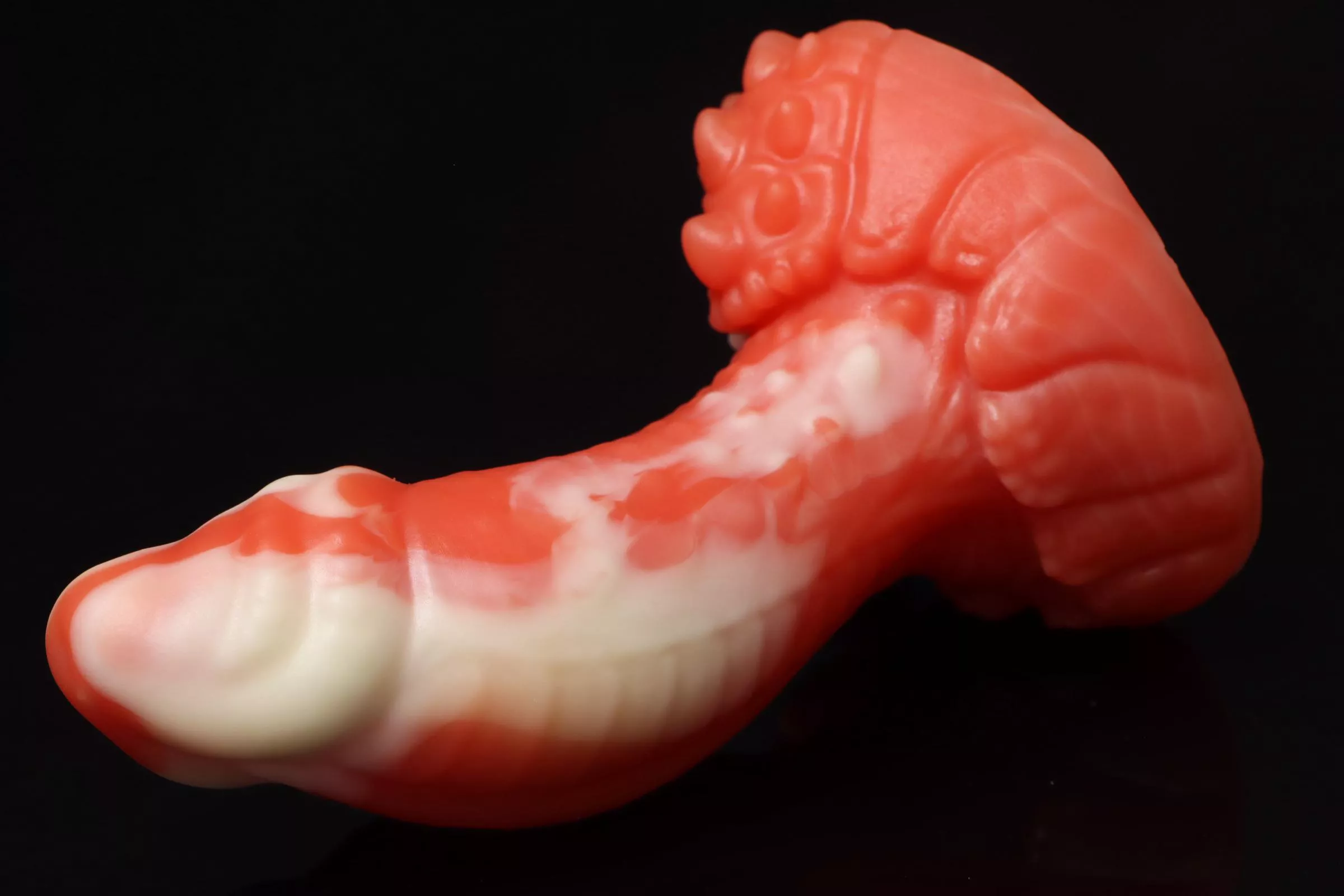 just look at this salmon mini Crackers sitting in the inventory rn 🍣