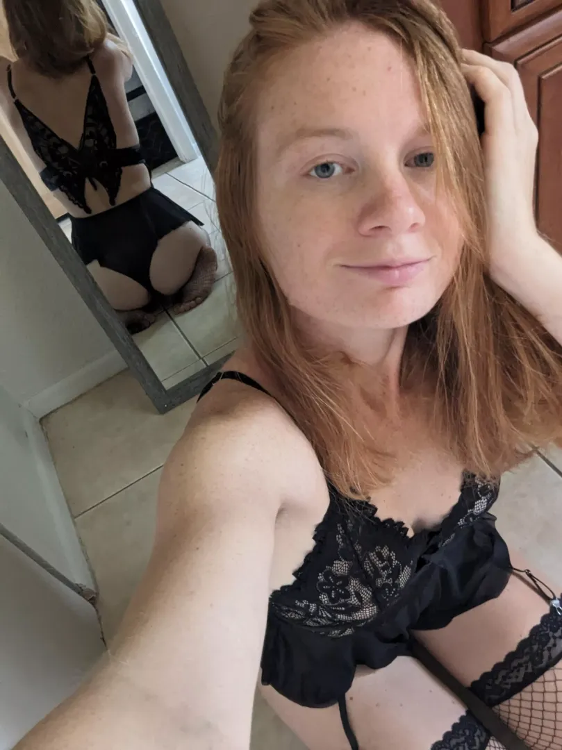 Just me and my freckles enjoying the sun @redlilyrose19