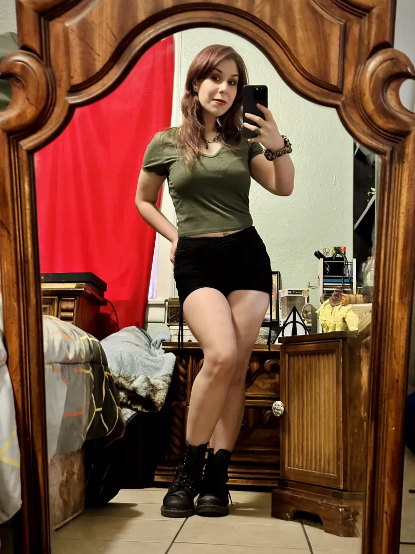 Just my super comfy black yoga shorts.