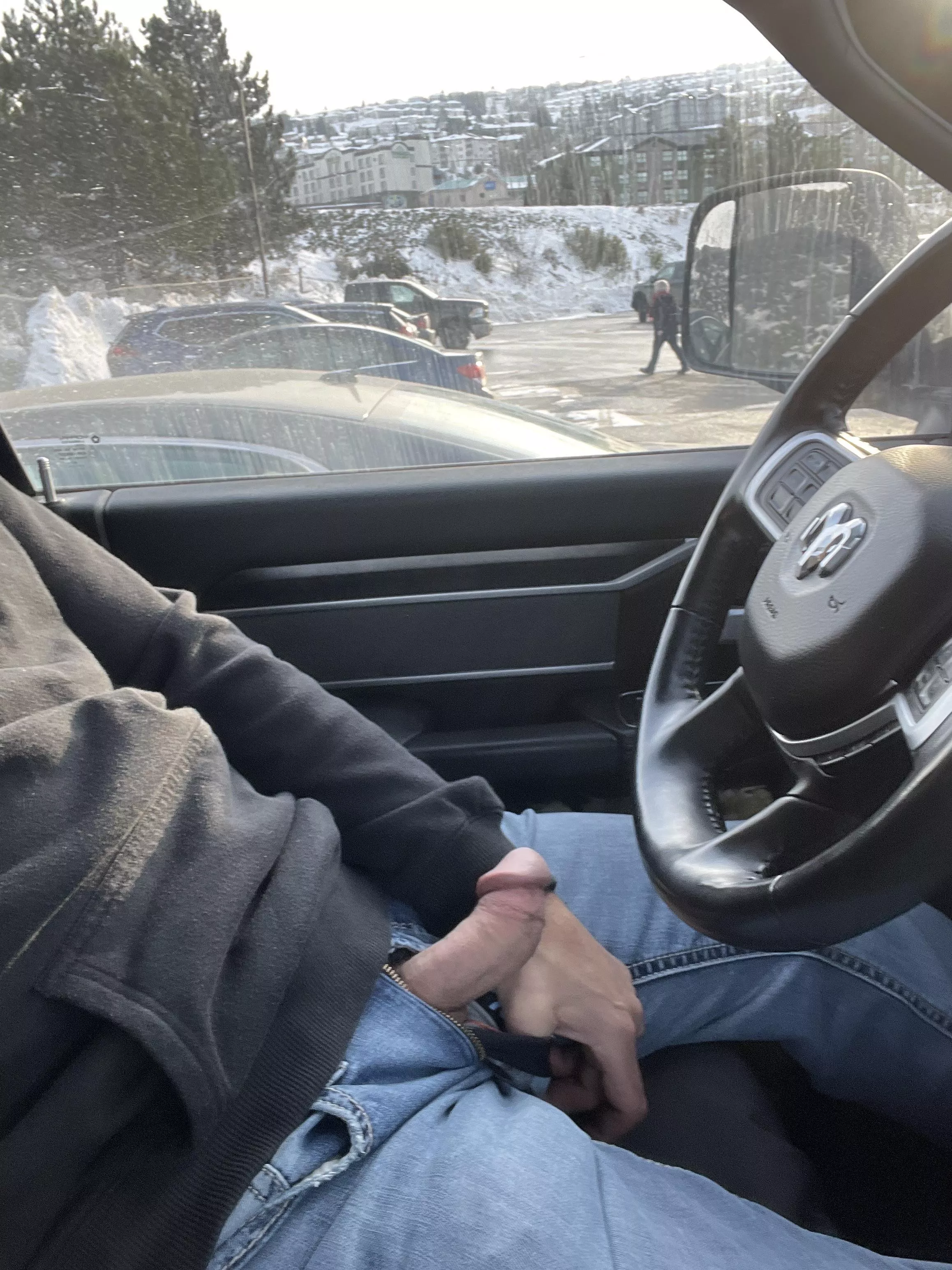 Just sitting in mall parking lot😈😈