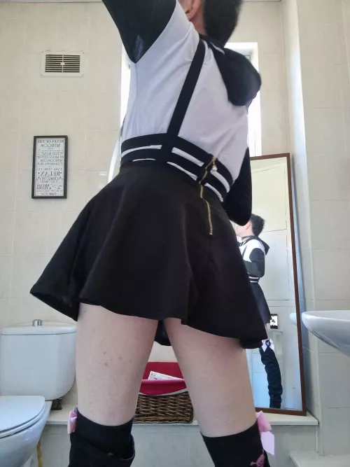 just wanted to show you guys how I look after my weight loss