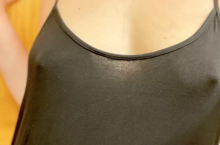 Just woke up and ready to have coffee but would love some company! ☕️