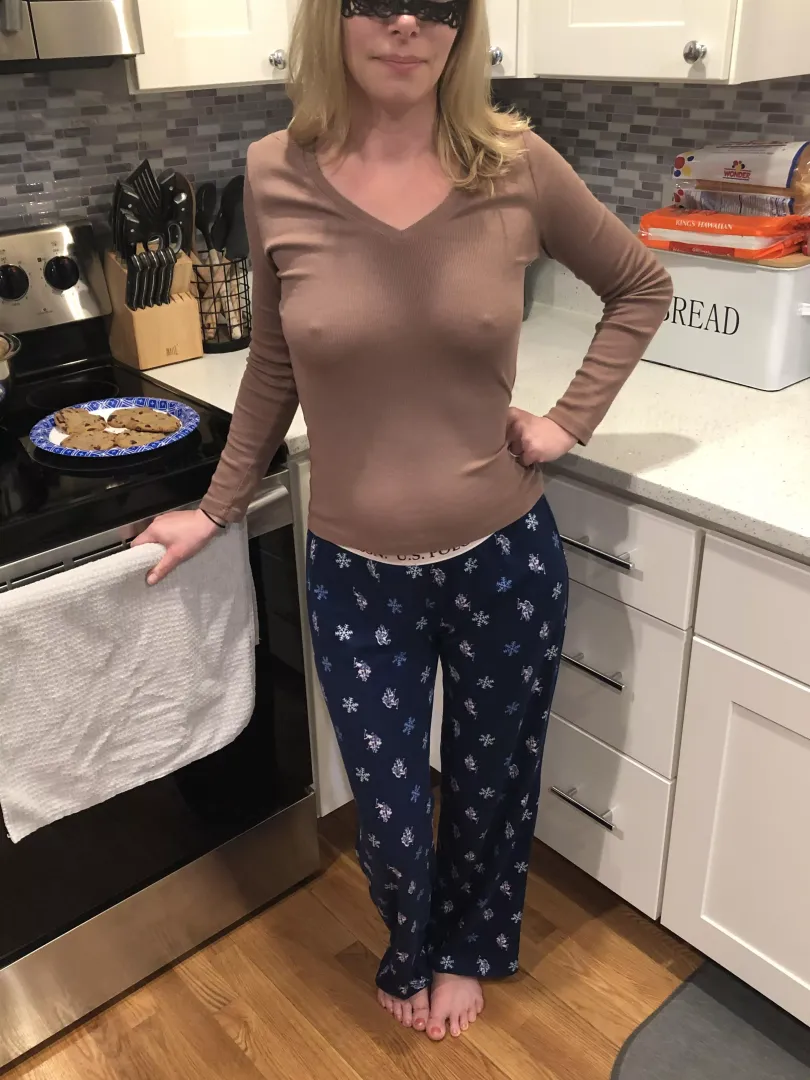 Just your 35y/o MIL[F] neighbor saying hi