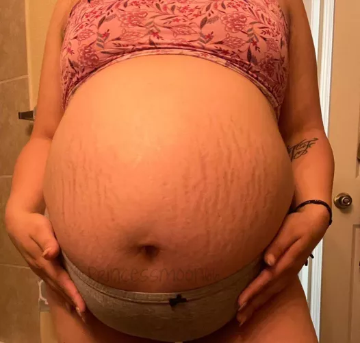 keep me warm and spoiled ? 🤰🏻🥰