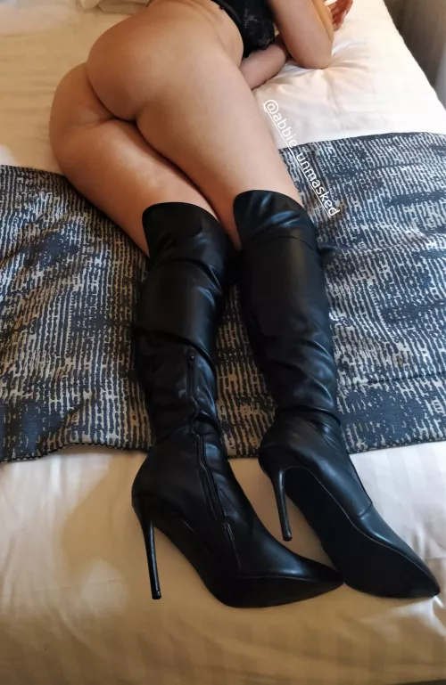 Keeping these on 🍑