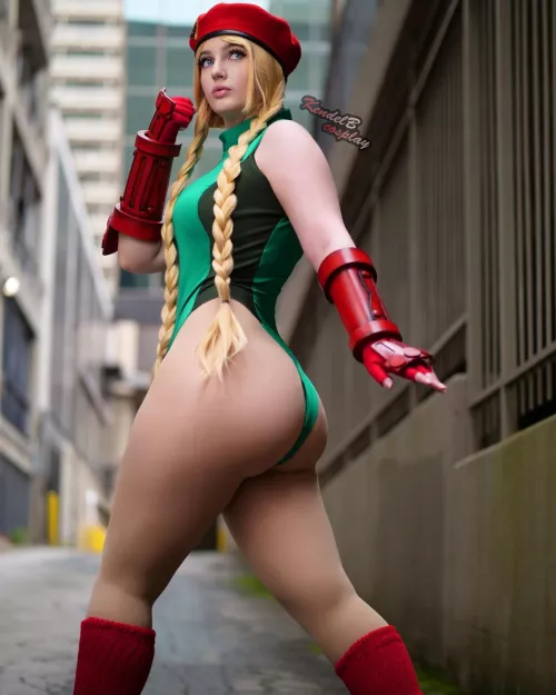Kendel B as Cammi