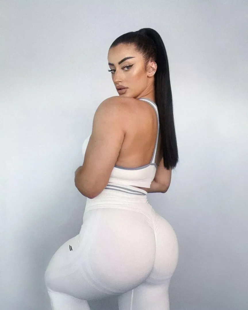 Kiki Vhyce