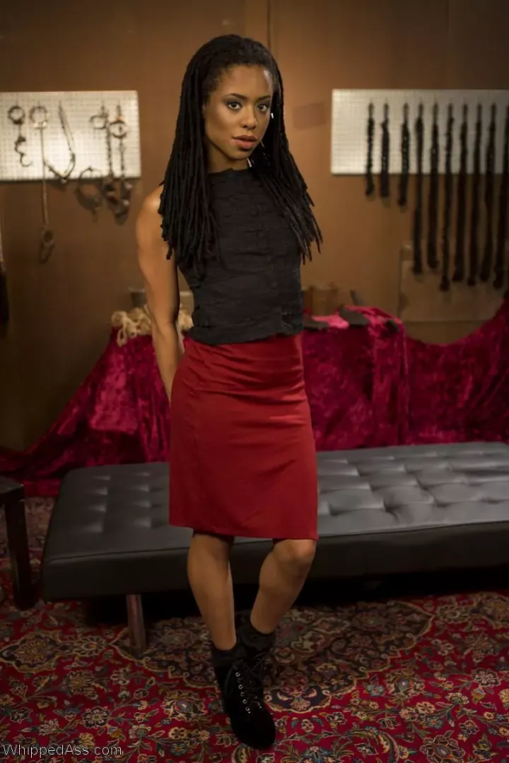 Kira Noir