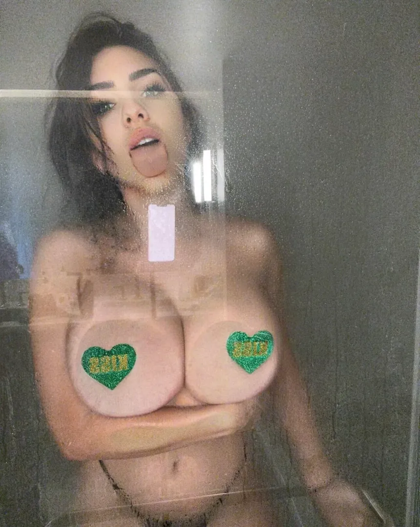 kiss
