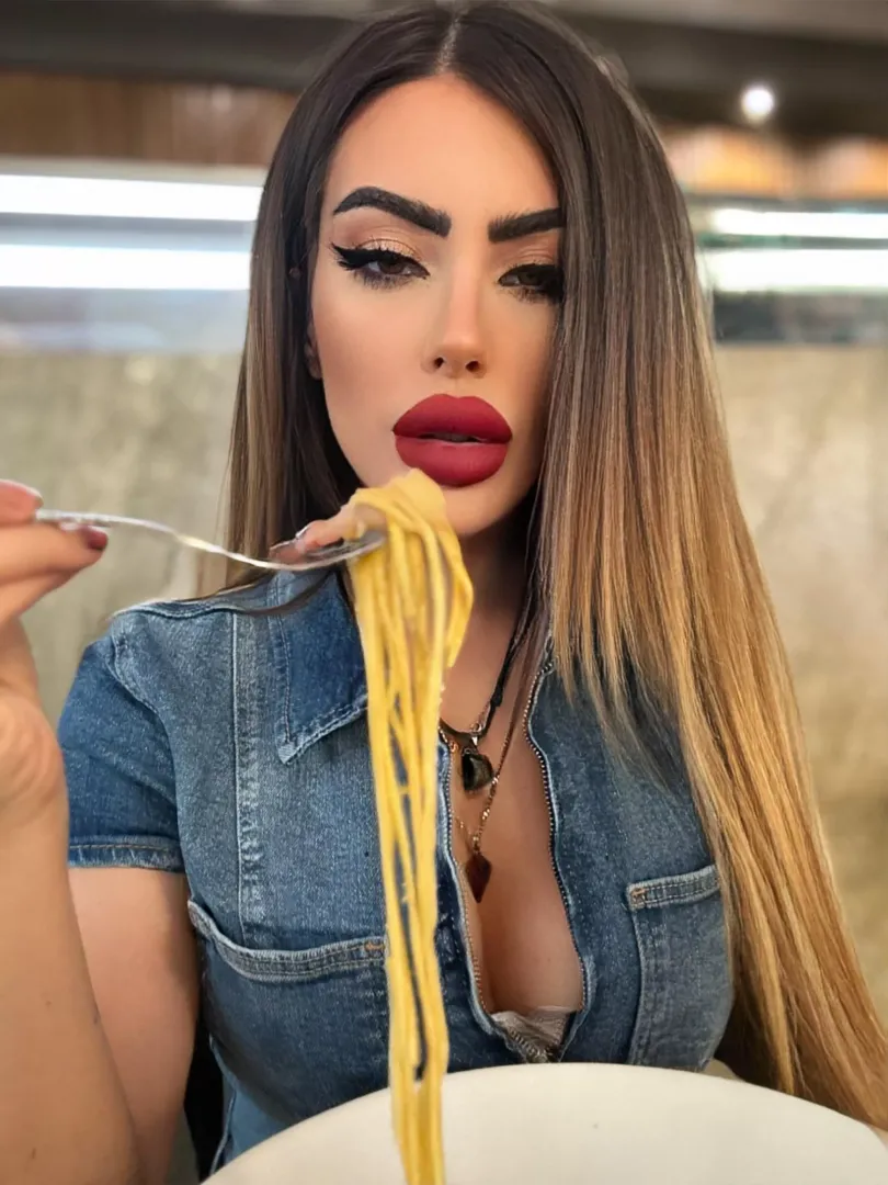 Kiss me bb