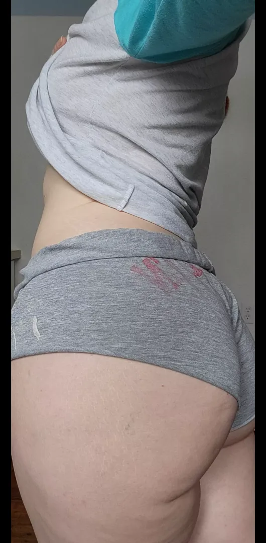knead this ass like dough while you fill me to the brim