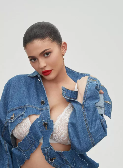 Kylie for Evening Standard (May 2018)