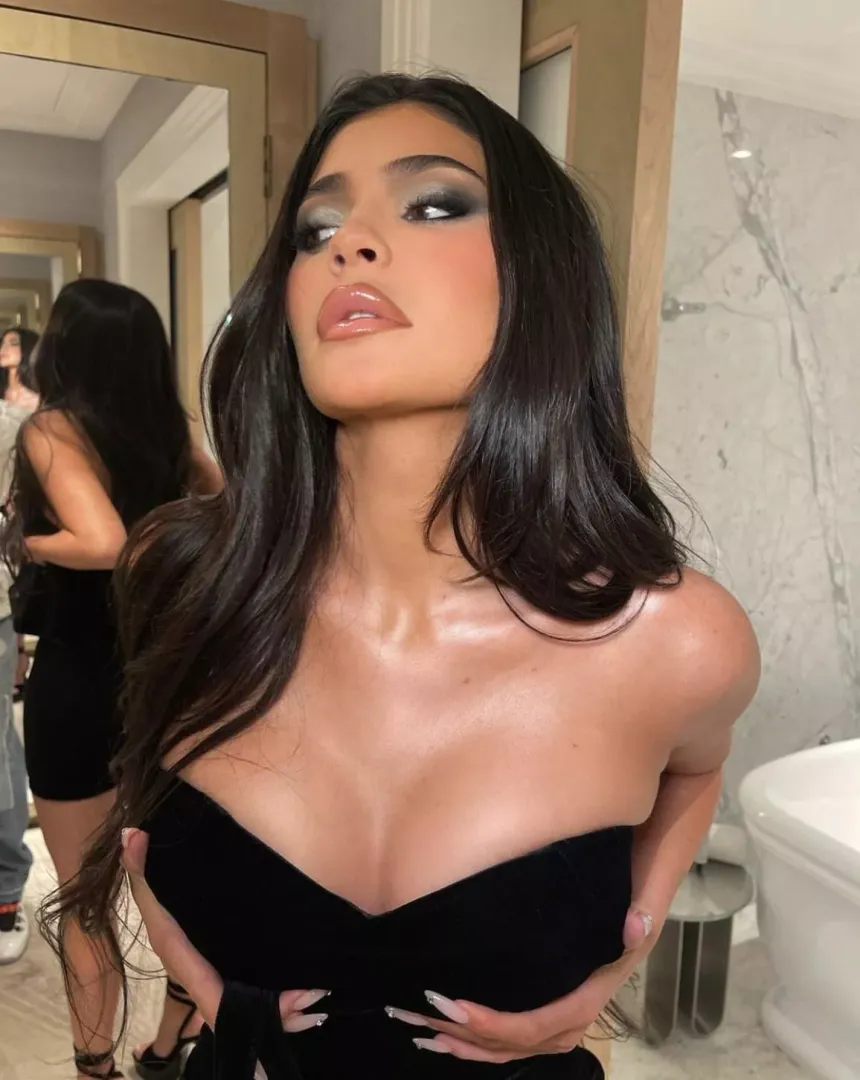 Kylie Jenner 🍒