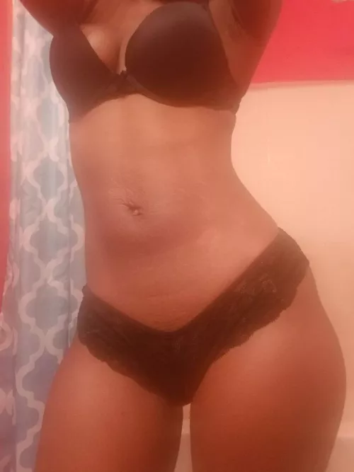 Ladies, I want your hands all on my curves. We're in SC and we want you!