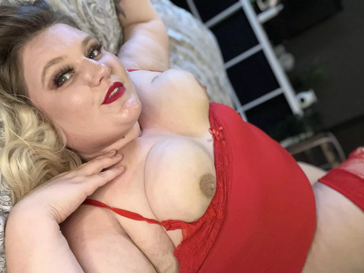 Lady in red