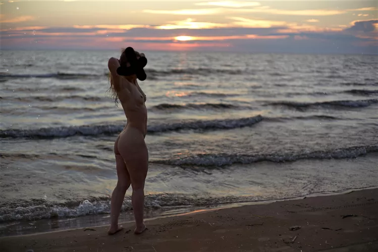 Lake Ontario Sunsets. We have been spending an immense amount of time at Lakeview WMA, just adjacent to Southwick Beach state park. Since moving back to NY from Portland OR, where most of our time was spent at Collins beach and Rooster Rock state park, t