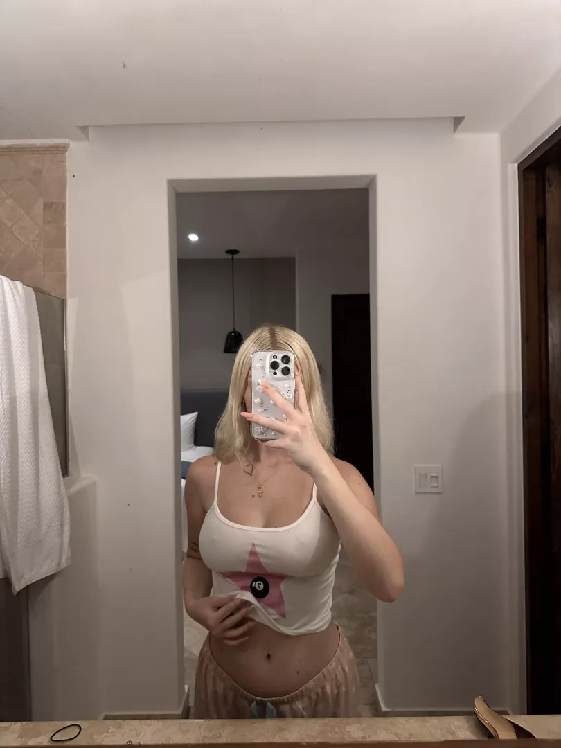 @lallalauren