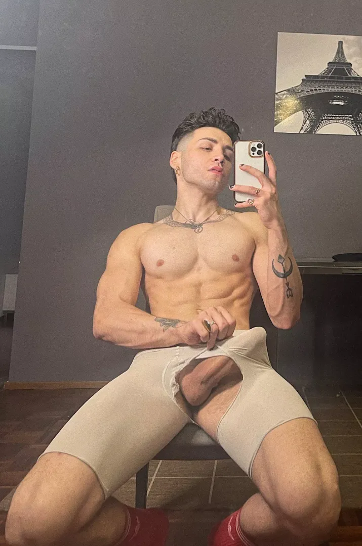 Lap dance needed