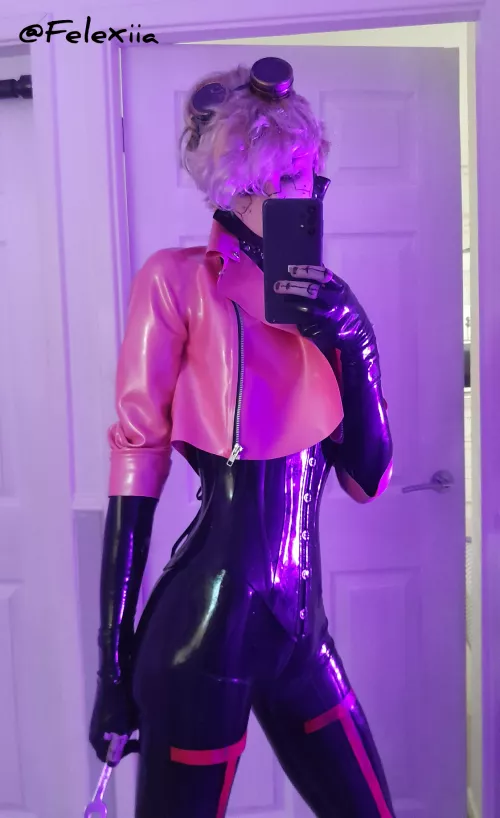 latex cyberpunk outfit :)