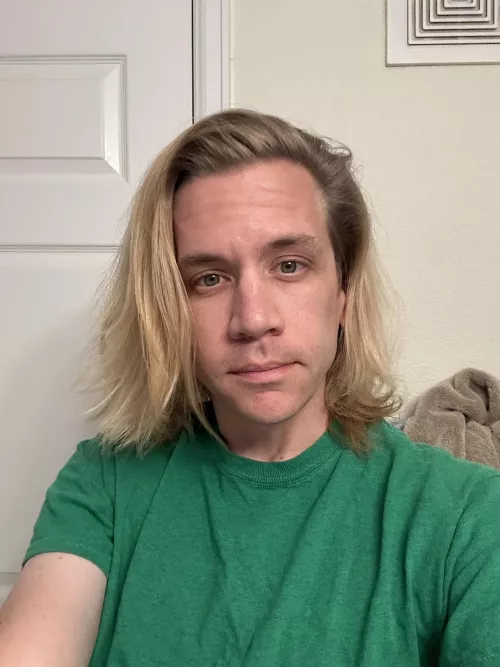 Lazy hair selfie [35]